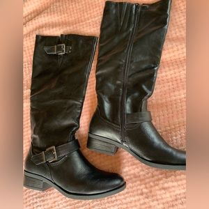 Croft and Barrow talk black boots, size 7, never worn